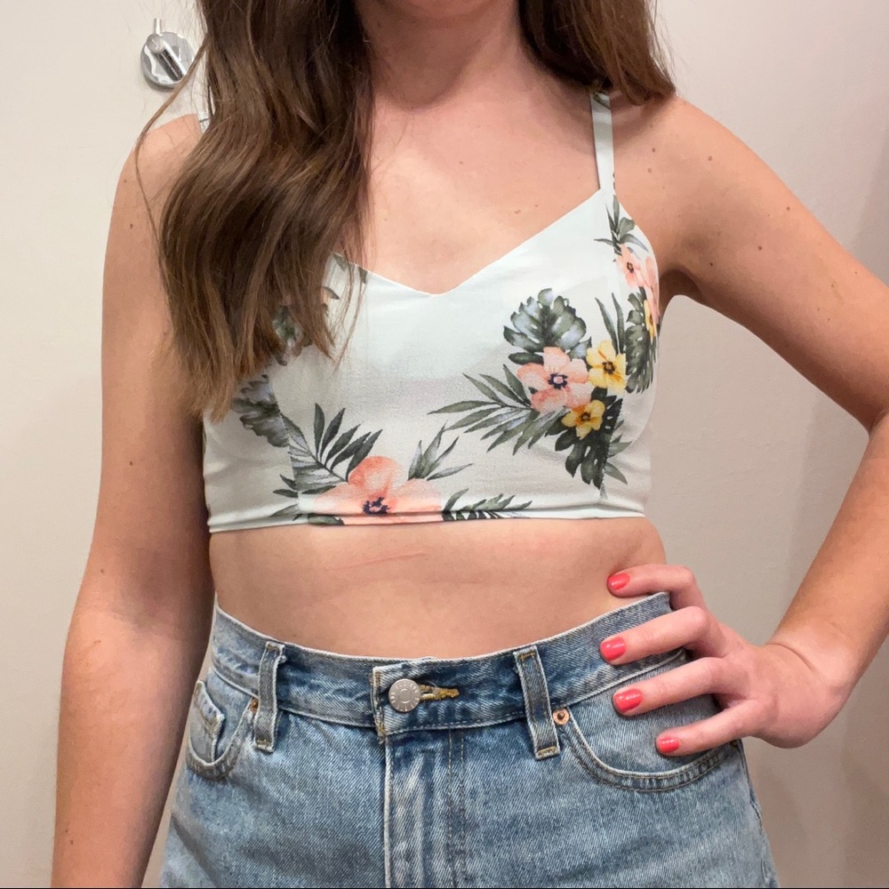 Forever 21 Tropical Floral Crop Top